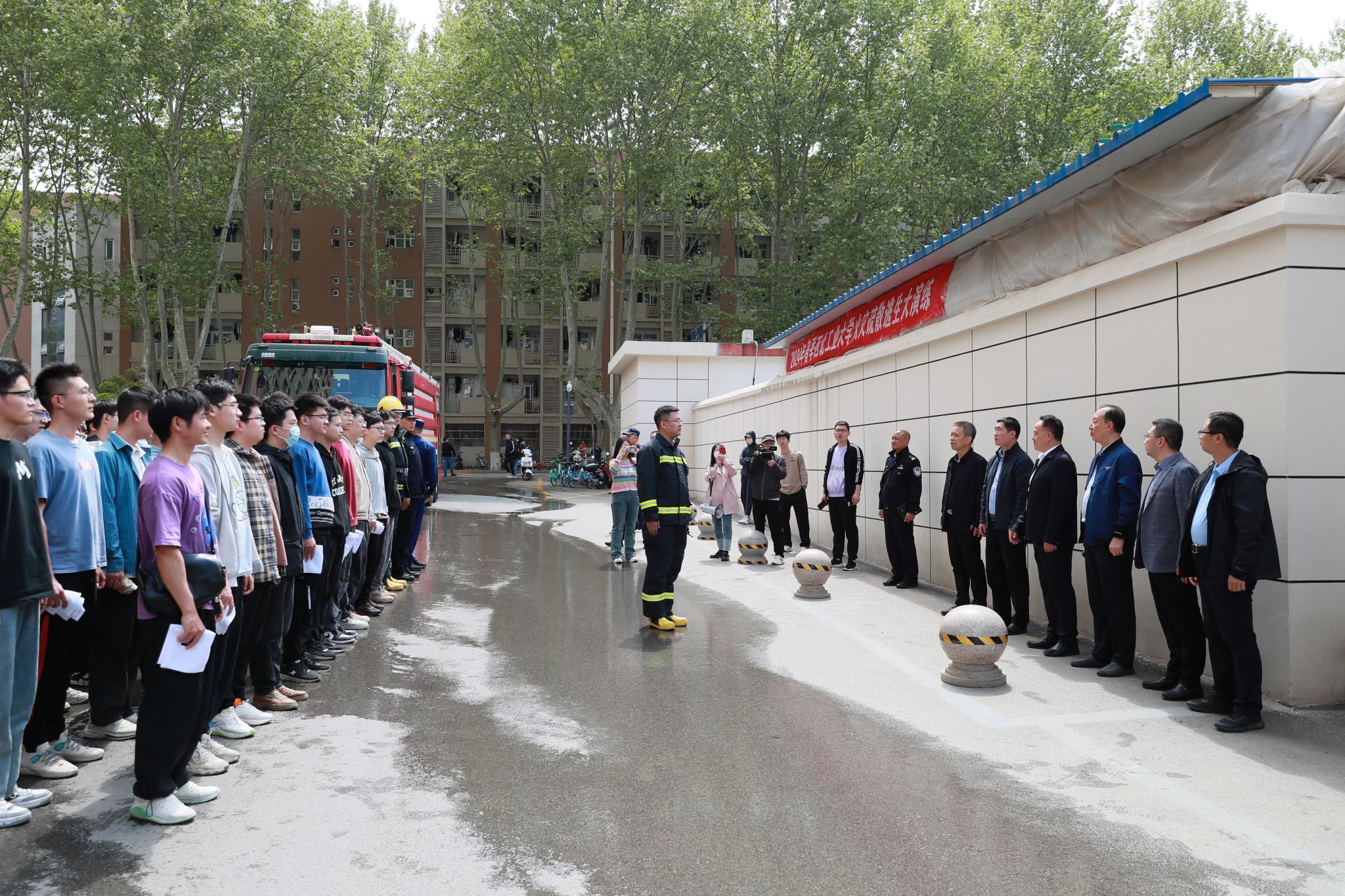 1044c8ef5dbb8af06222a5c82d75128.jpg 1044c8ef5dbb8af06222a5c82d75128.jpg